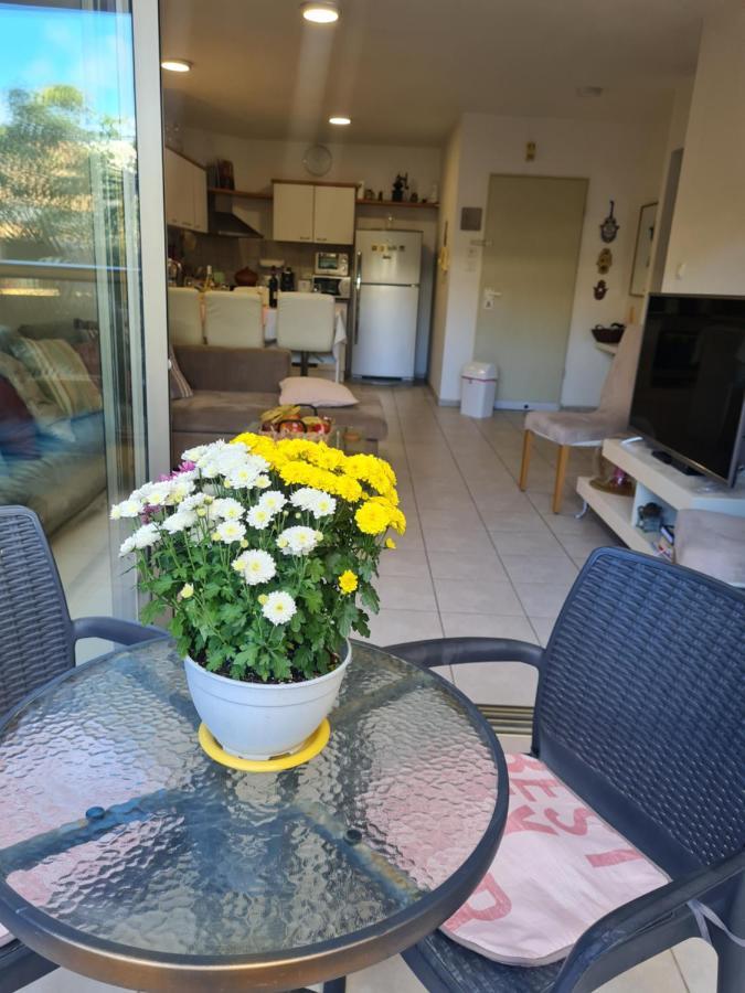 A Dream Place In Raanana, Up To 5 Guests - Swimming Pool - Jacuzzi & Gym Bagian luar foto